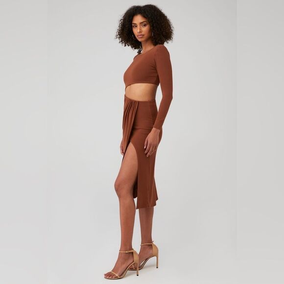 ASTR Women's Westwood Long Sleeve Cutout Dress in Amber Brown Size Small - Picture 2 of 3